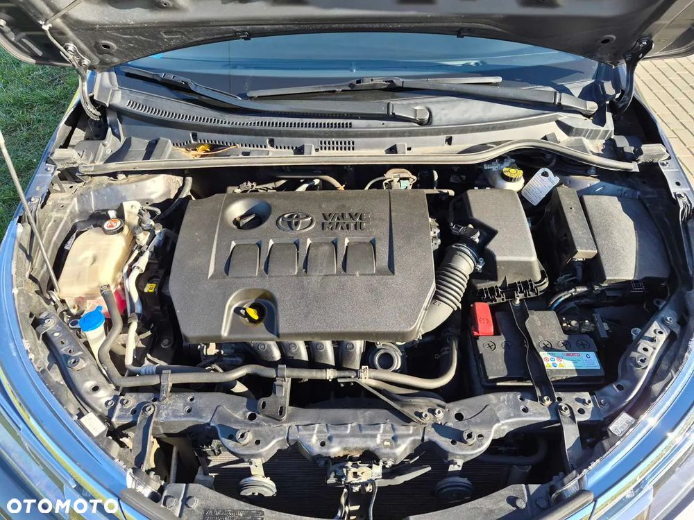 Toyota Corolla 1.6 Classic Plus - 14