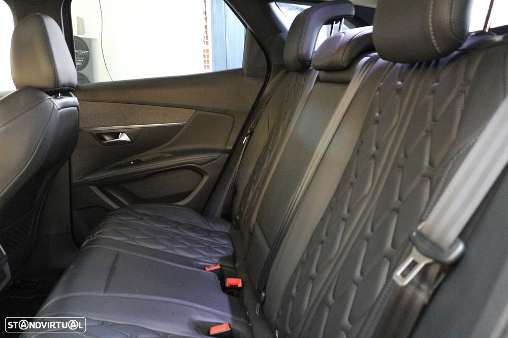 Peugeot 3008 1.6 Hybrid Allure Pack e-EAT8 - 39