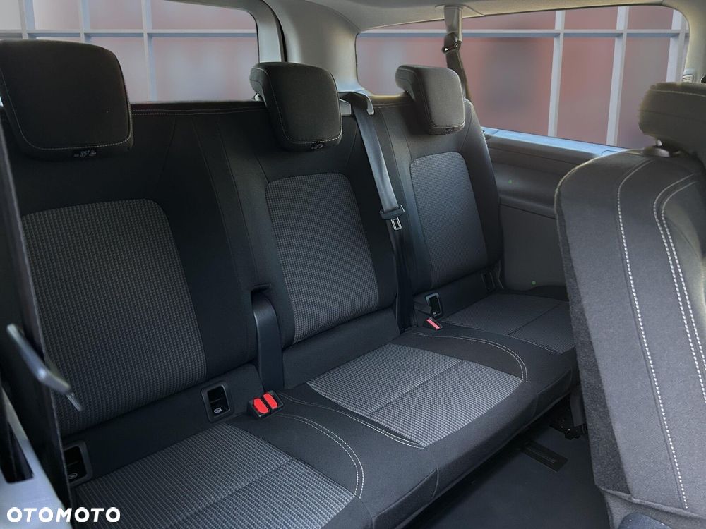 Volkswagen Caravelle 2.0 TDI L2 - 18