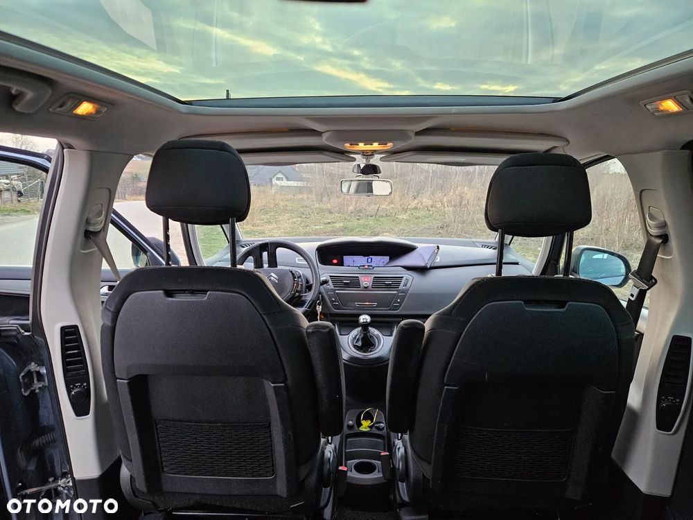 Citroën C4 Picasso 1.8 16V Style - 10