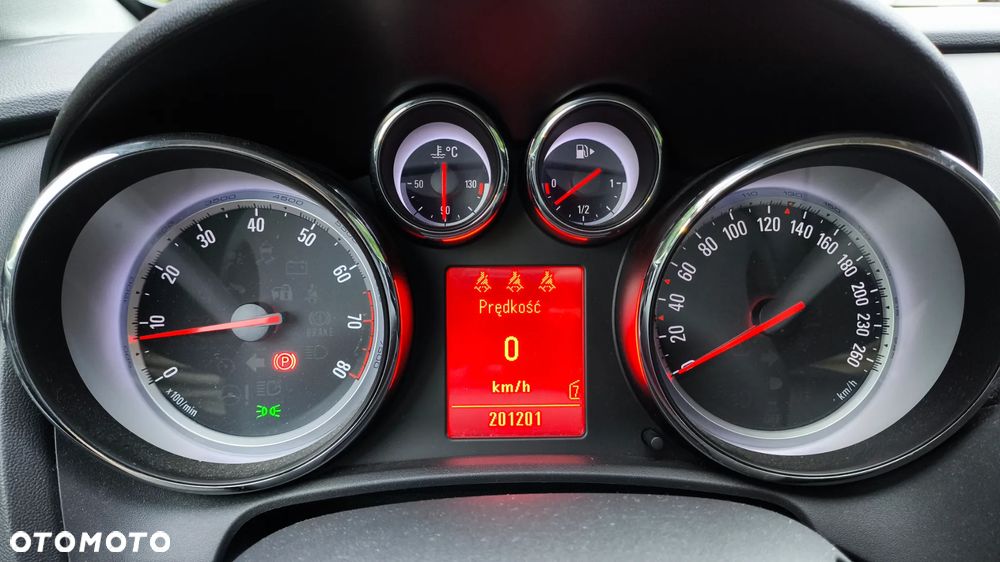 Opel Astra 1.6 Turbo Innovation - 17