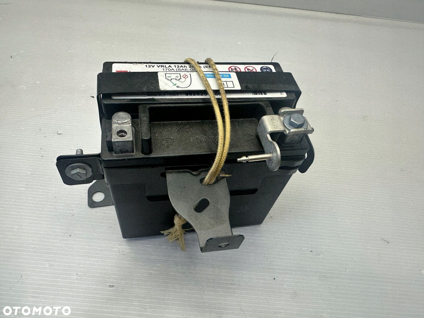 BATERIA AKUMULATOR PEUGEOT Citroen 12Ah 200a hybryda 9828201580 - 1