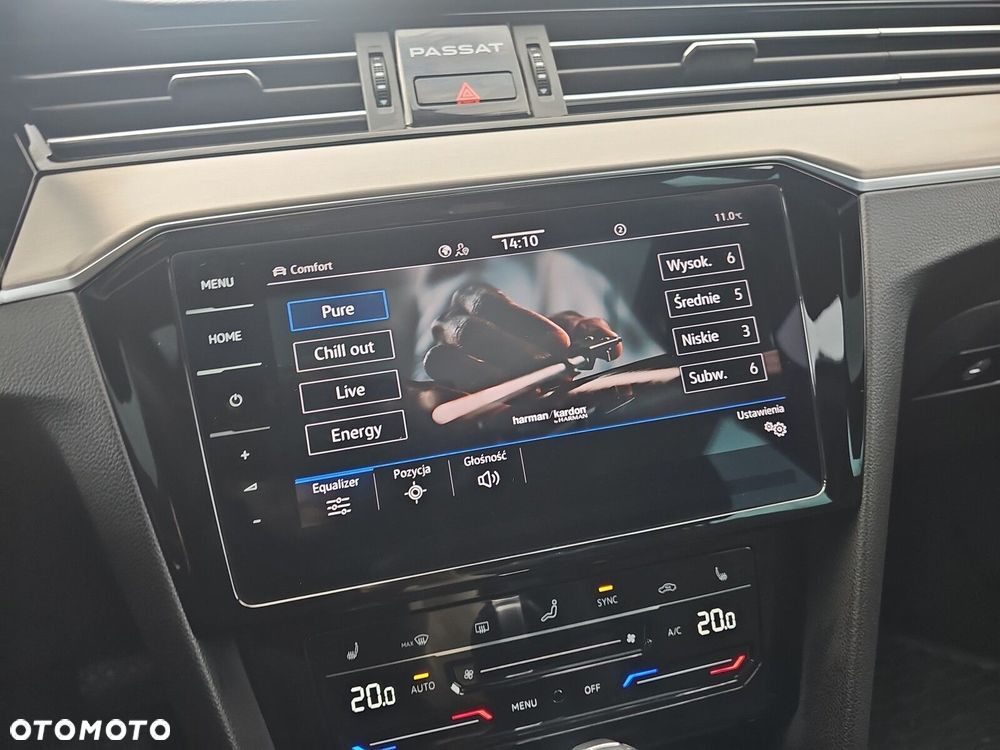 Volkswagen Passat - 33