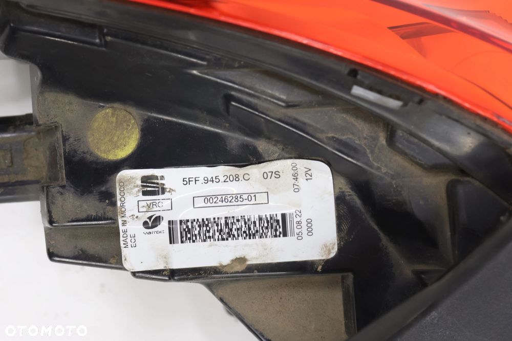 Cupra Formentor lampa tył prawa 5FF945208C - 2