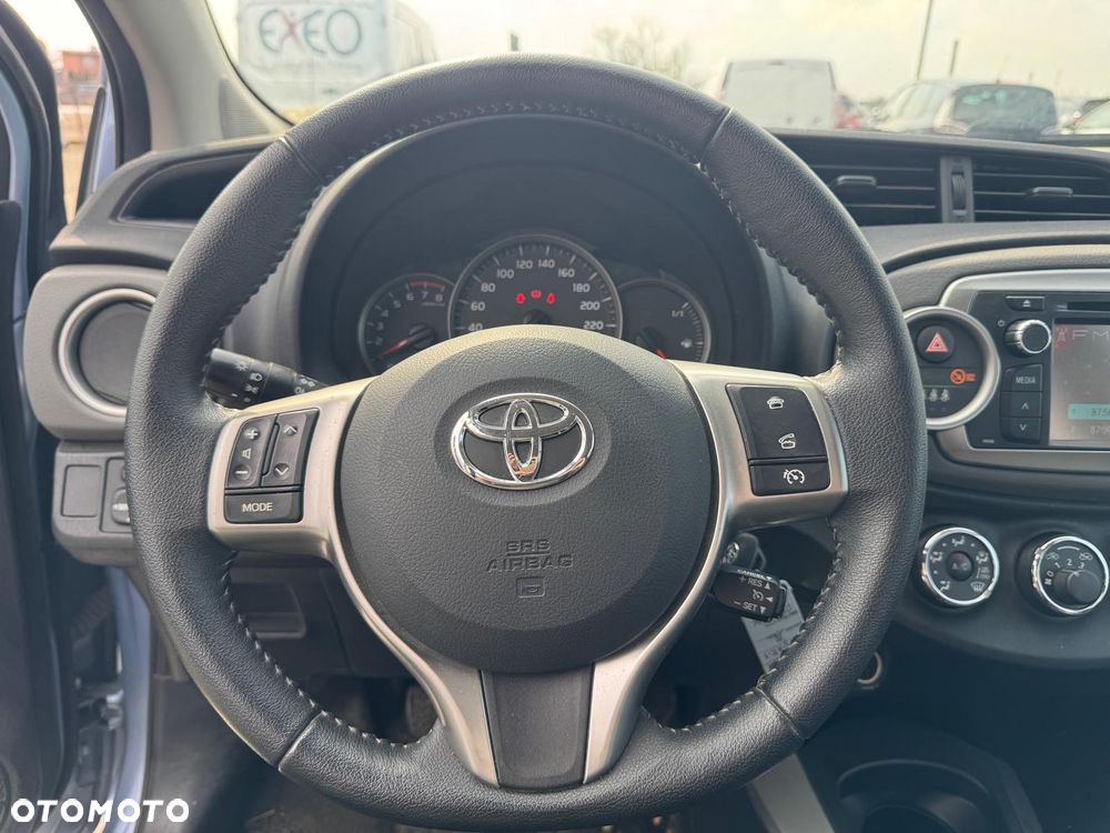 Toyota Yaris - 12