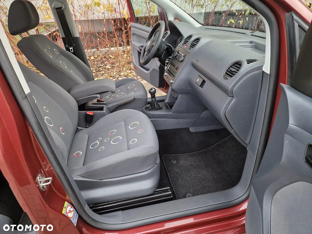 Volkswagen Caddy Comfortline - 11