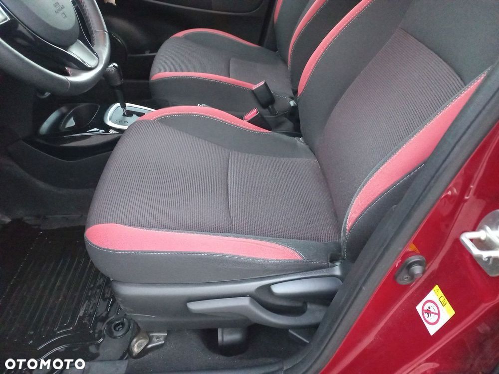 Toyota Yaris - 7