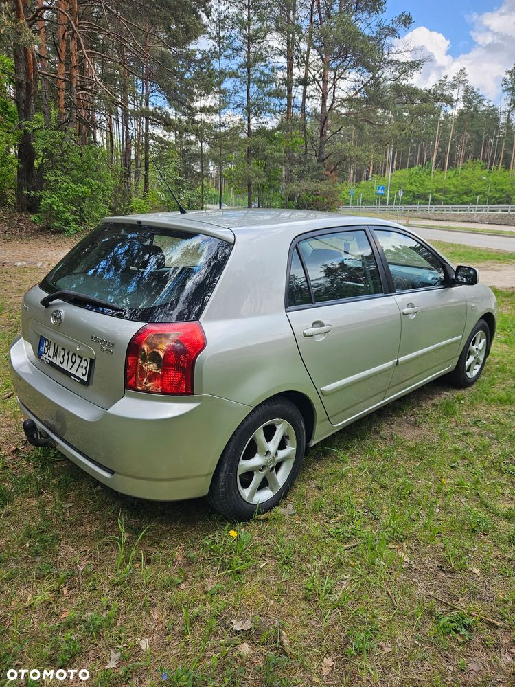 Toyota Corolla 1.4 D-4D Luna - 4