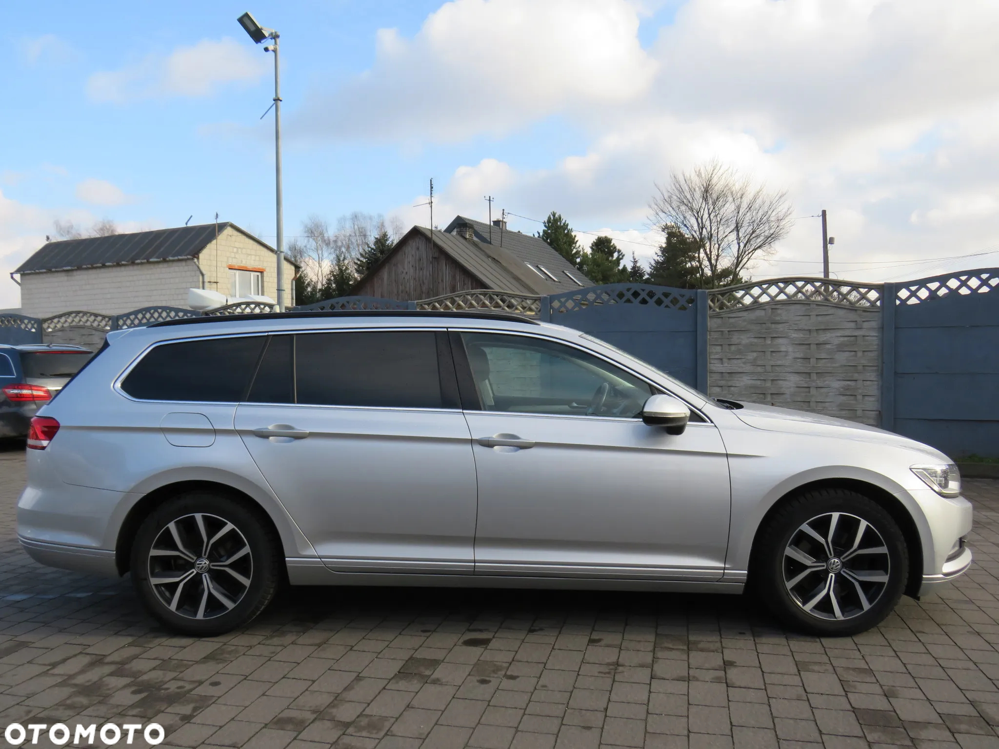 Volkswagen Passat 2.0 TDI BMT Comfortline - 11