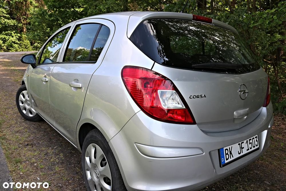 Opel Corsa 1.2 16V Easytronic Cosmo - 25