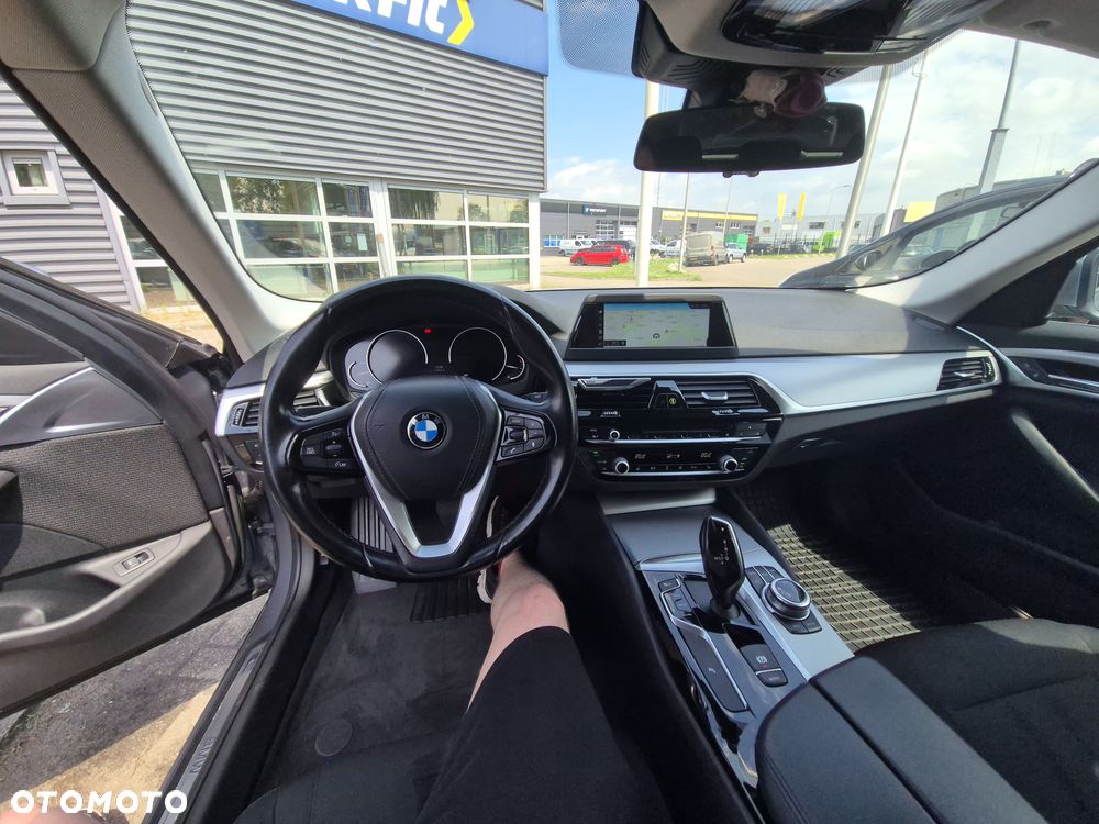 BMW Seria 5 520d - 9