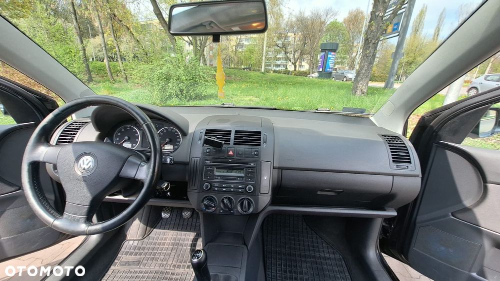 Volkswagen Polo 1.4 16V Comfortline - 10