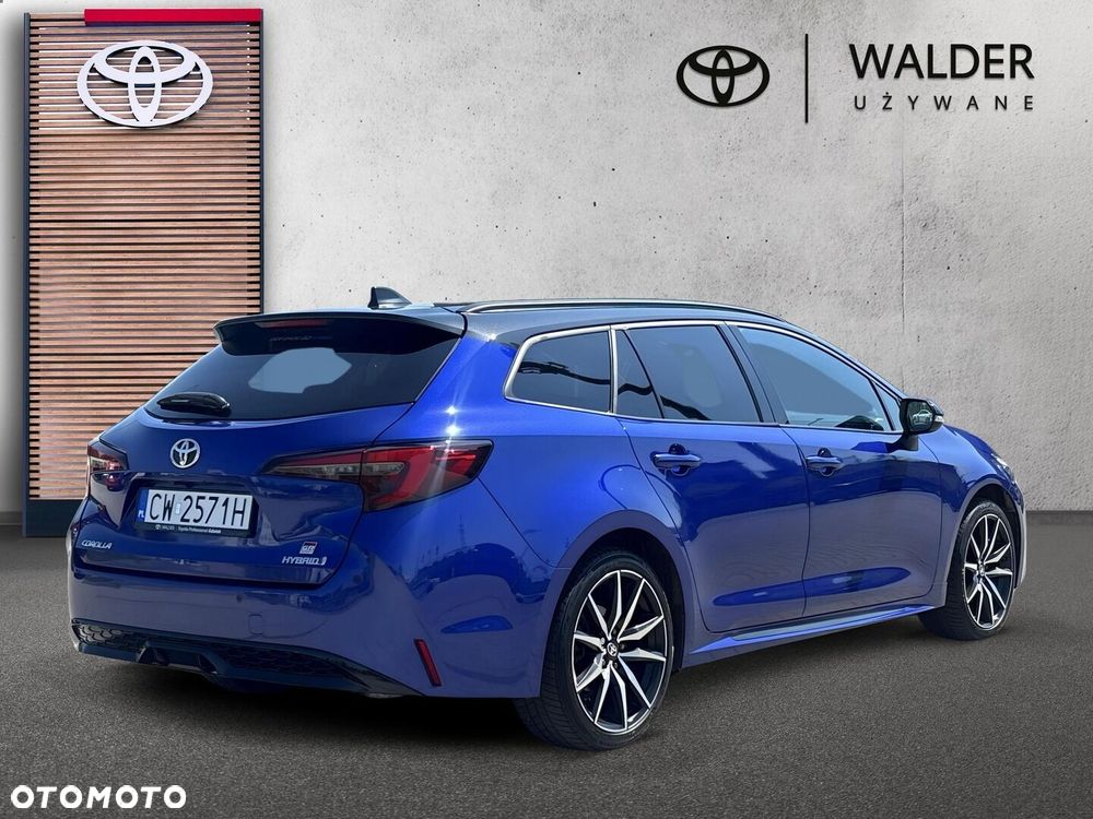 Toyota Corolla - 4