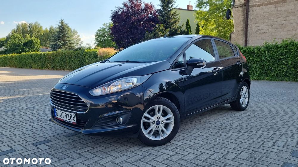 Ford Fiesta 1.25 Celebration - 1