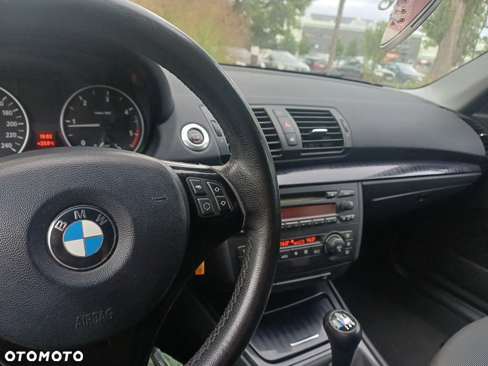 BMW Seria 1 - 12