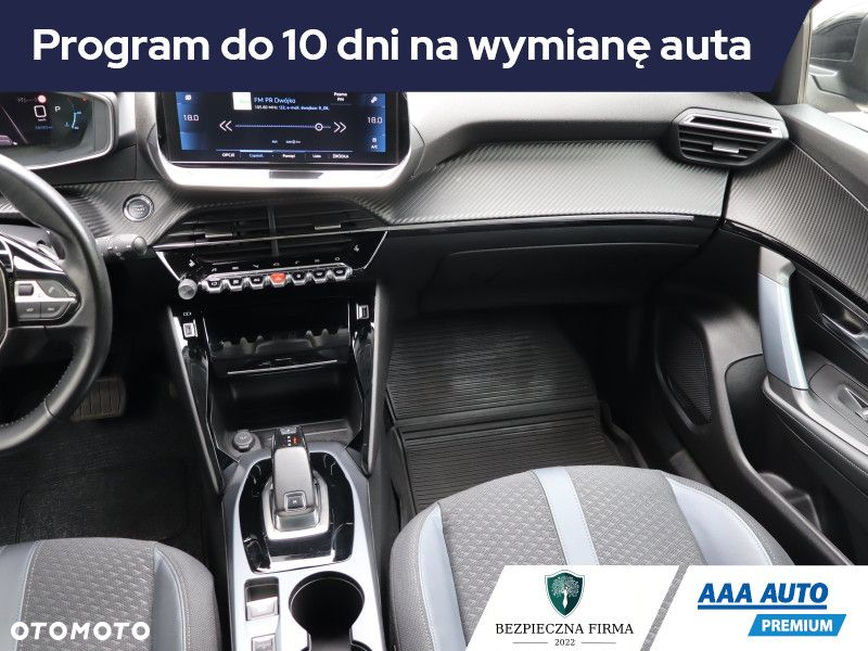 Peugeot 2008 - 9