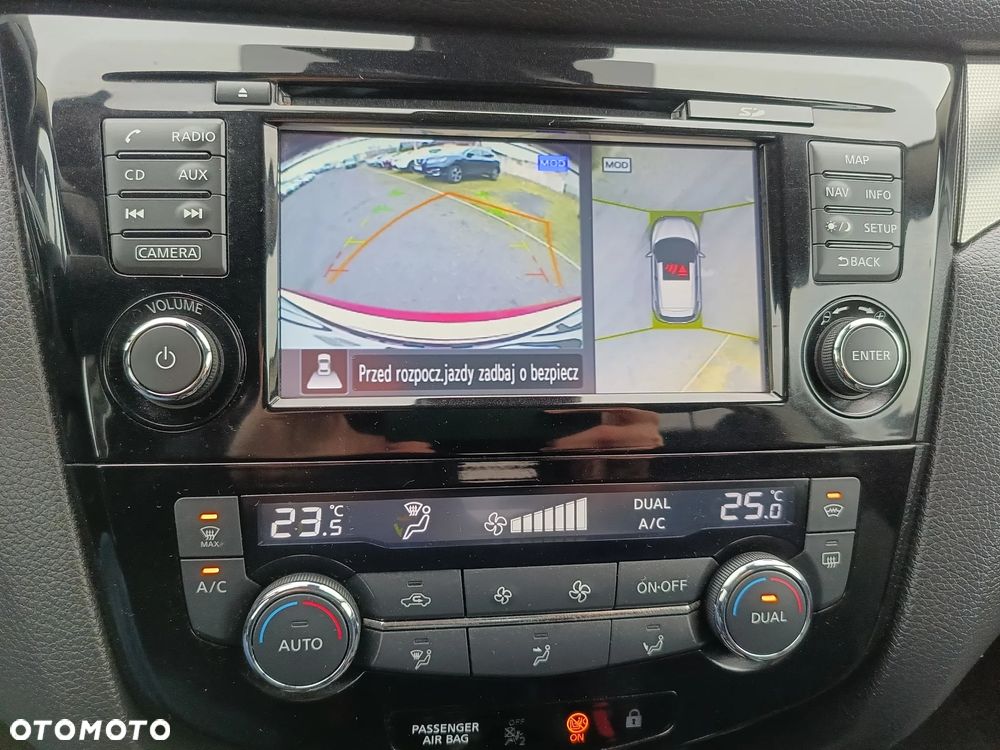 Nissan Qashqai 1.2 DIG-T N-Connecta EU6 - 14