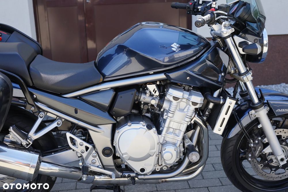 Suzuki Bandit - 10