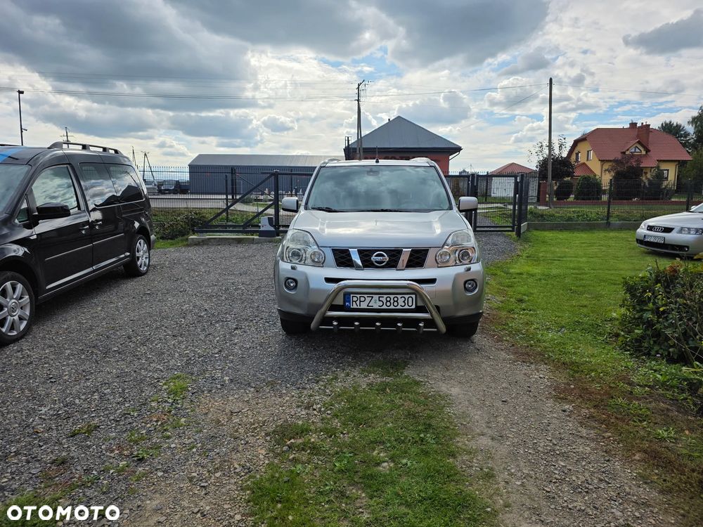 Nissan X-Trail 2.0 dCi LE - 2