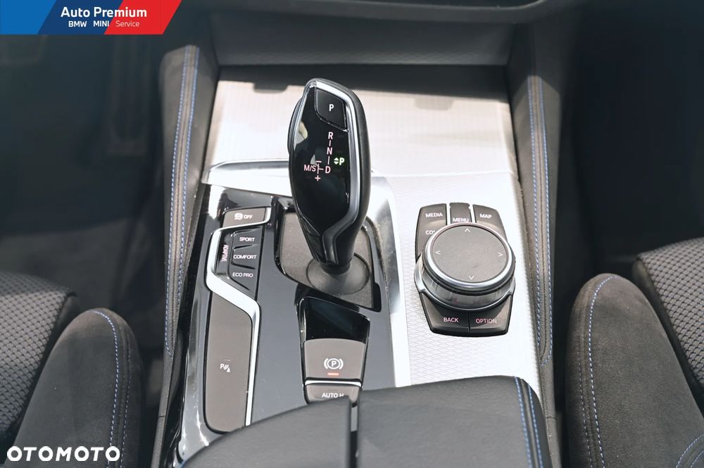 BMW Seria 5 540i xDrive - 18