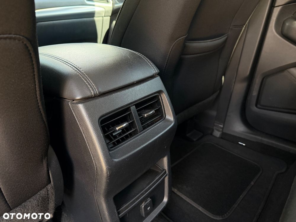 Ford S-Max 2.0 TDCi 4WD Titanium PowerShift - 26