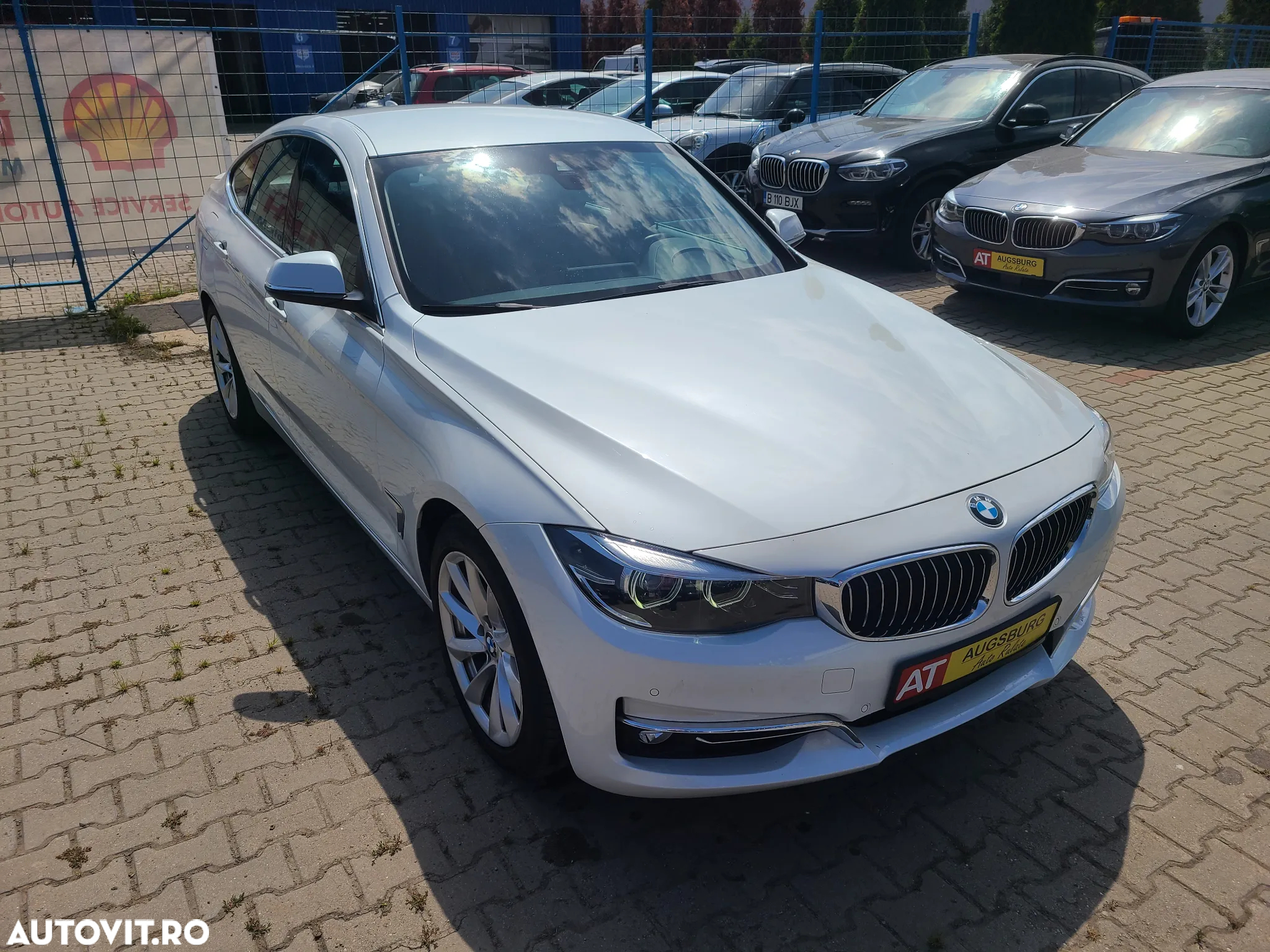 BMW Seria 3 320i GT xDrive AT - 10