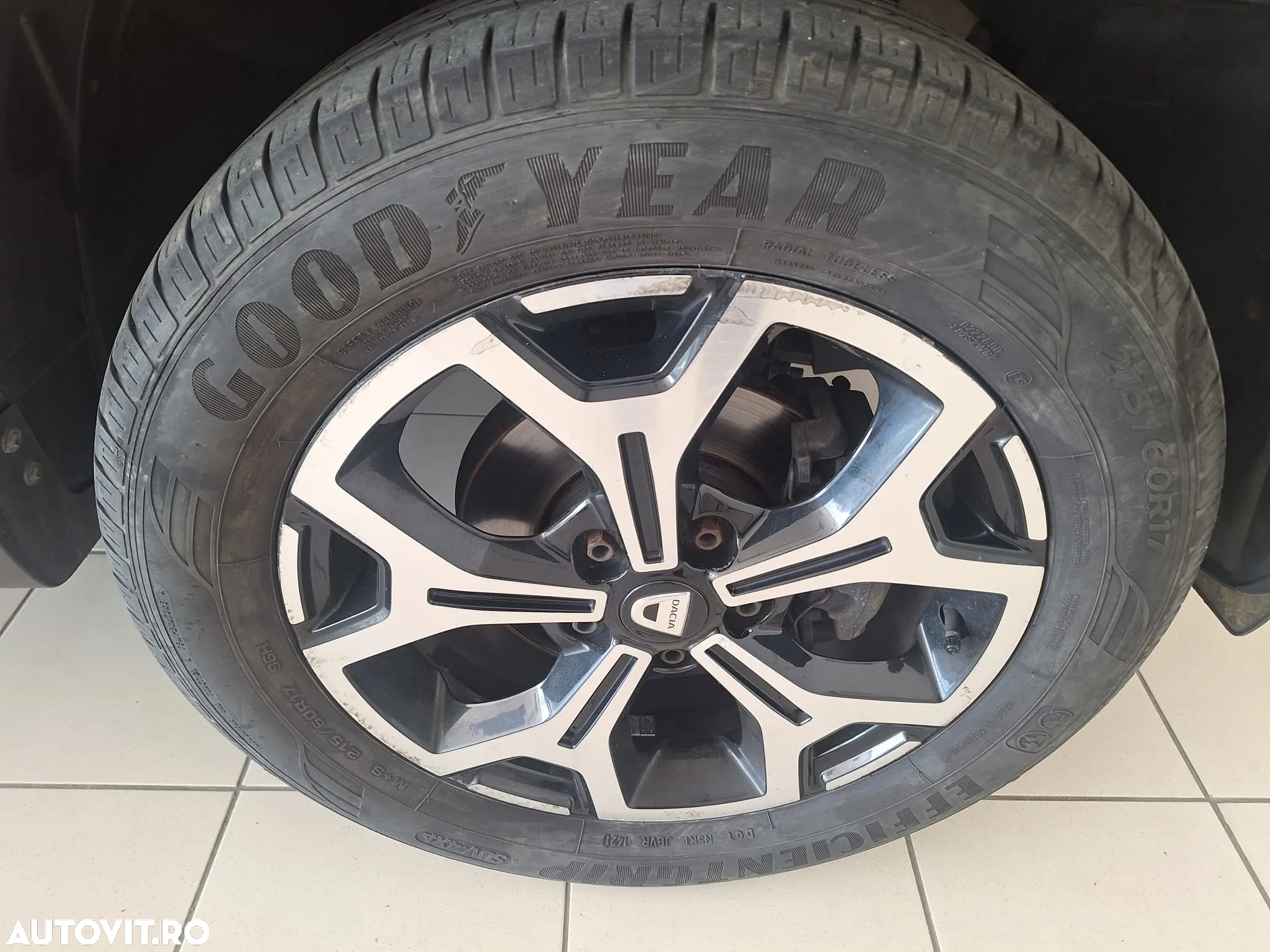 Dacia Duster 1.5 Blue dCi 4WD Prestige jante 17" - 5