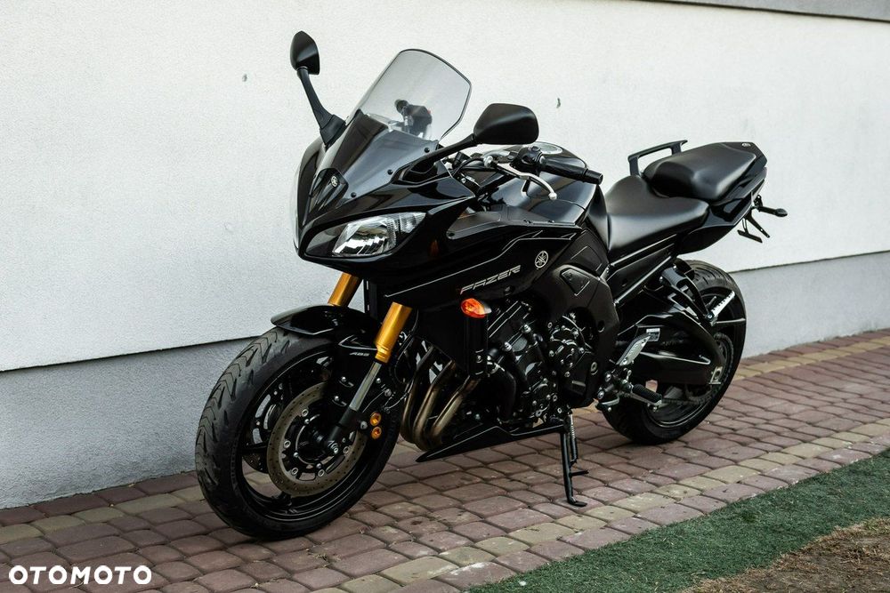 Yamaha FZ - 8