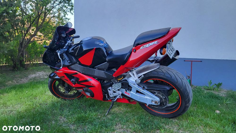 Honda CBR - 3