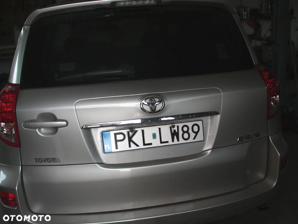 Toyota RAV4 2.2 D-4D 4x4 - 7