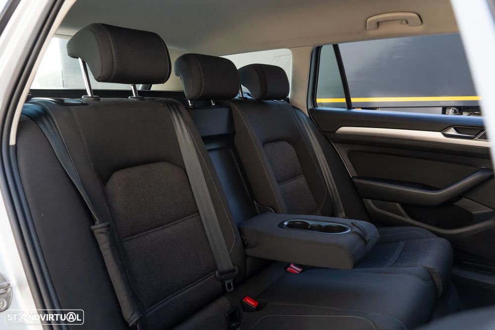 VW Passat Variant 1.6 TDI SCR DSG Business - 51