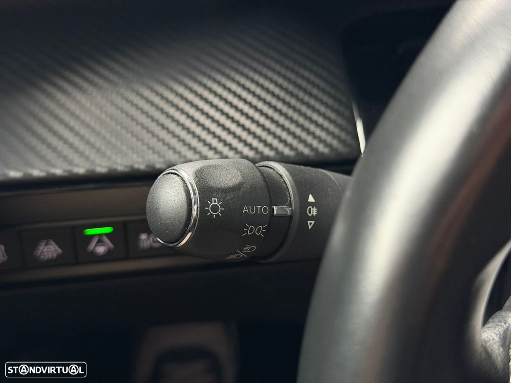 Peugeot 508 1.6 Hybrid Allure Pack e-EAT8 - 36