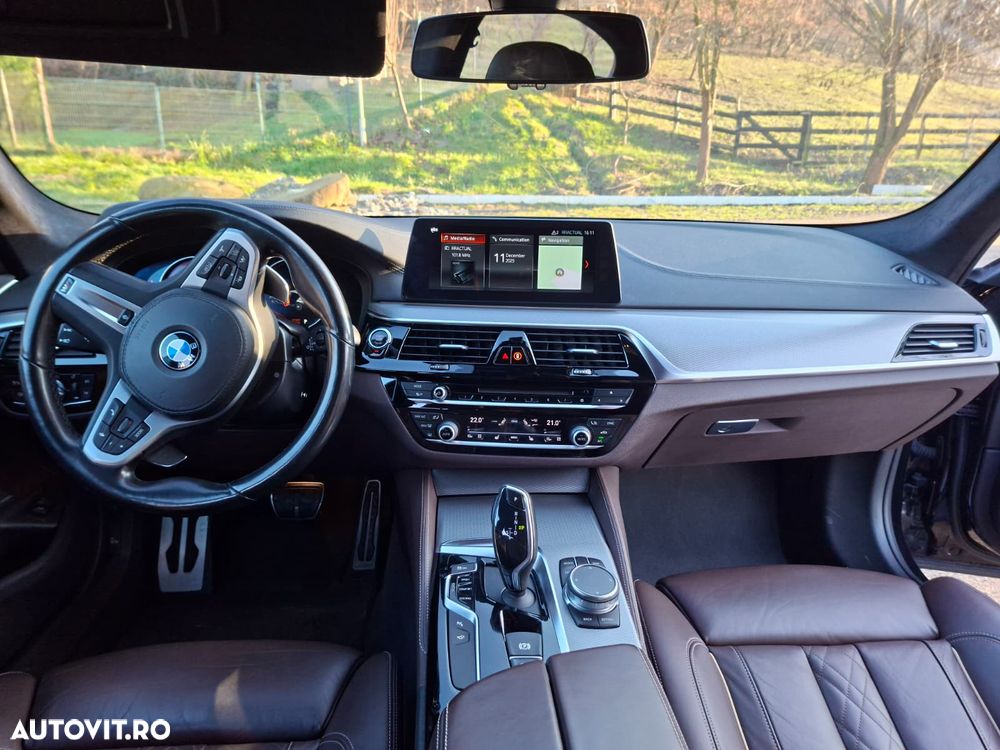 BMW Seria 5 550i xDrive - 10