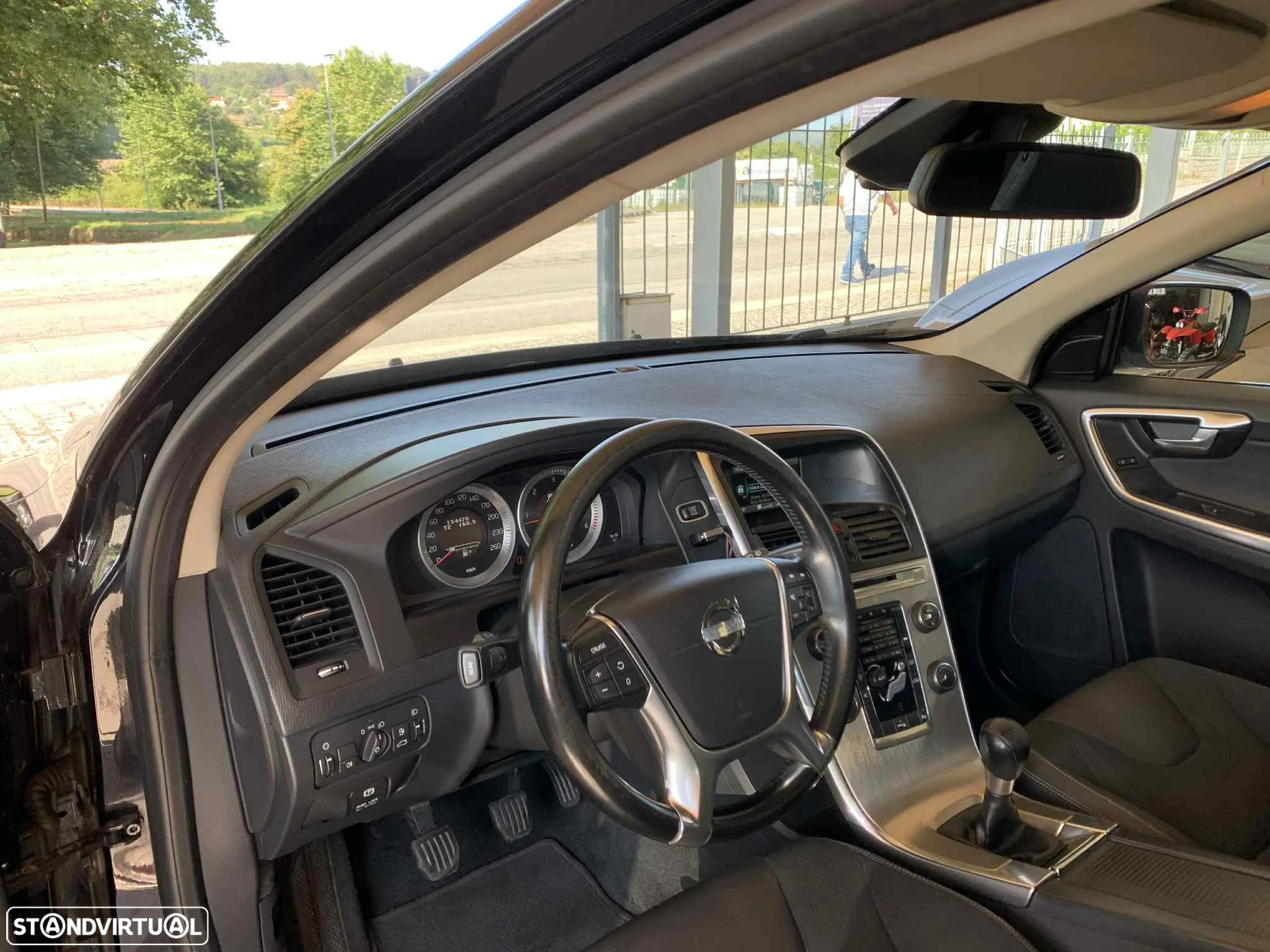 Volvo XC 60 2.0 D3 Drive Momentum Start/Stop - 8
