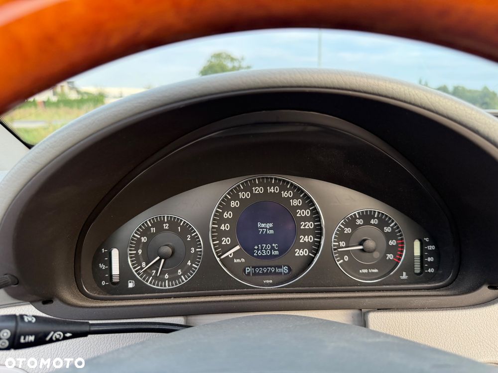 Mercedes-Benz CLK - 23