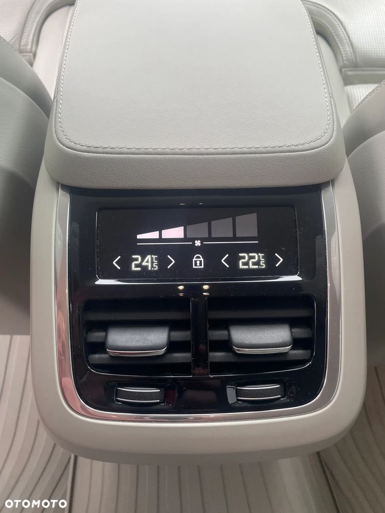 Volvo XC 90 B5 D AWD Plus Bright 7os - 27