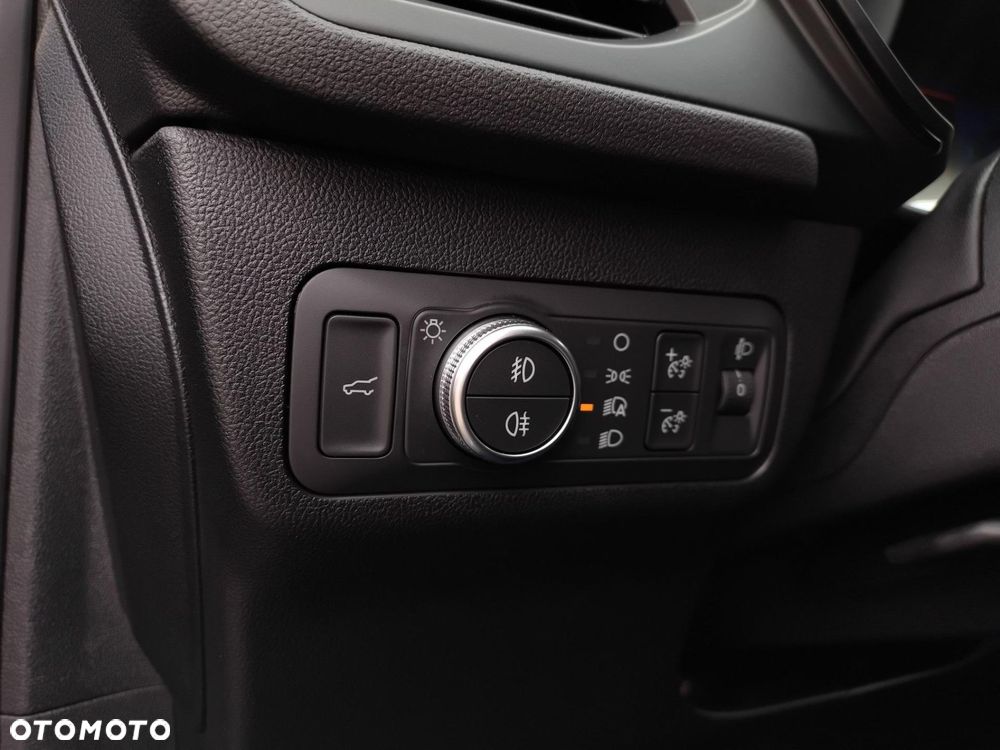 Ford Kuga 1.5 EcoBoost FWD ST-Line X - 24