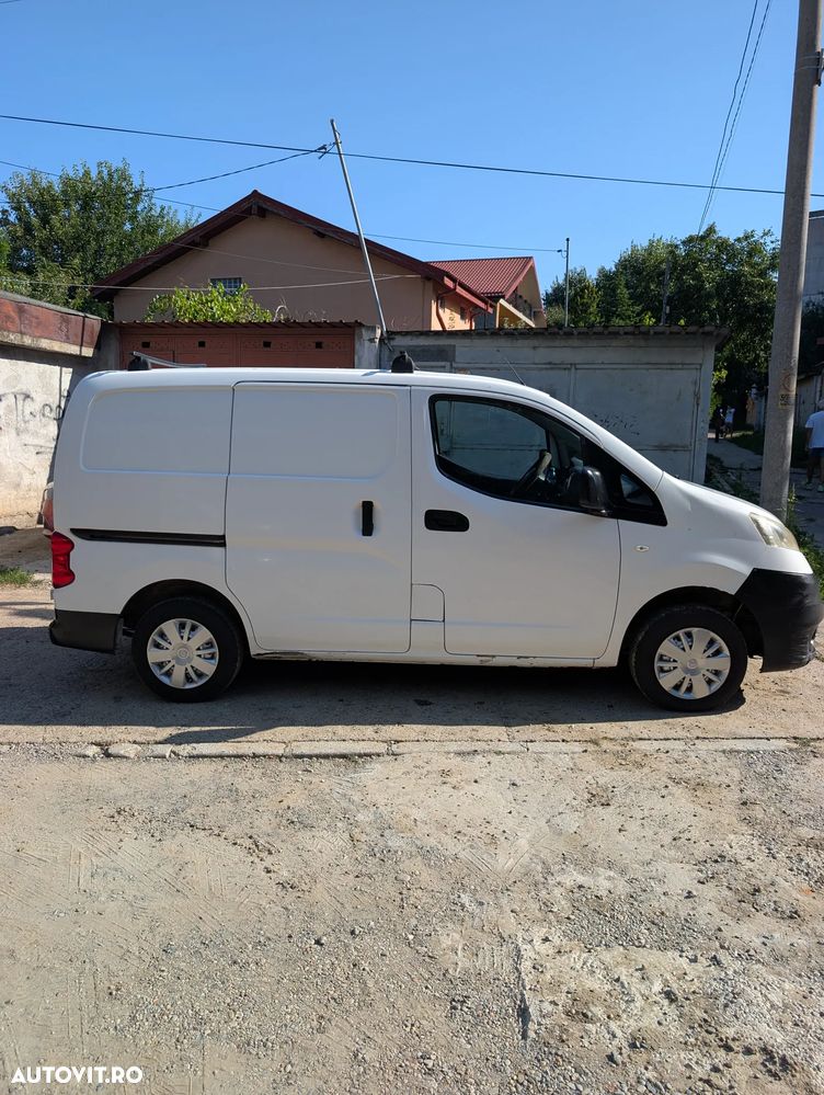 Nissan NV200 - 4