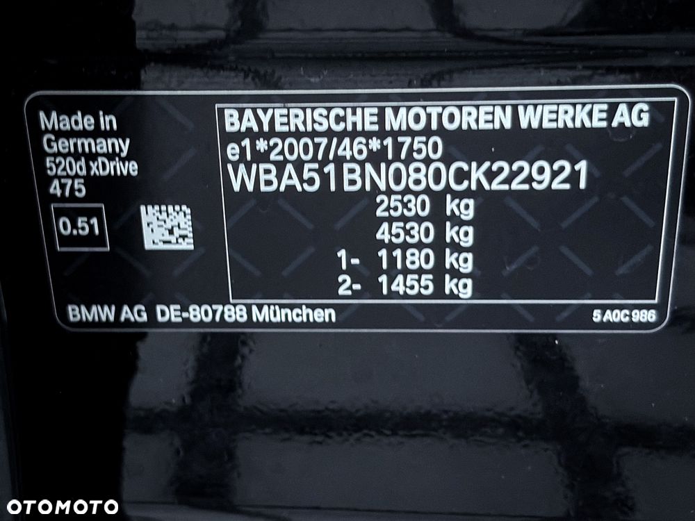 BMW Seria 5 520d xDrive Luxury Line - 40