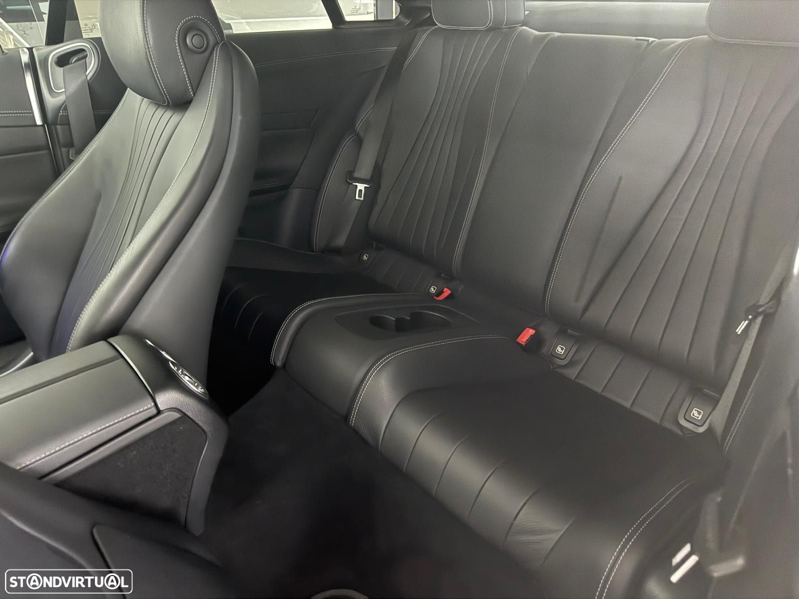 Mercedes-Benz E 220 d AMG Line - 21