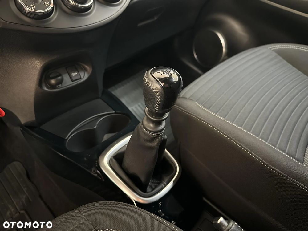 Toyota Yaris 1.33 Selection Passion - 22