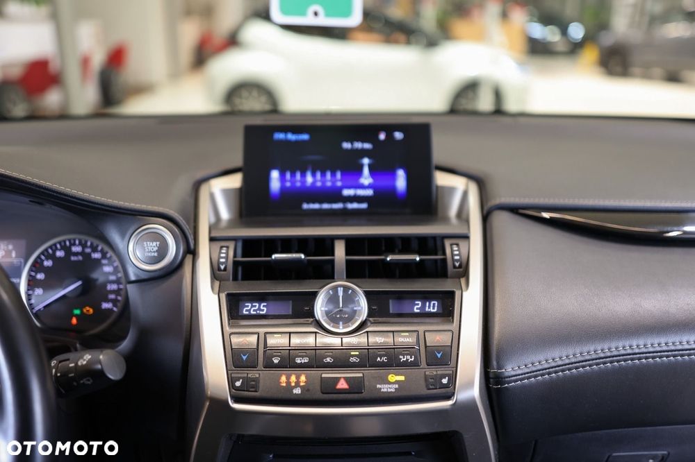 Lexus NX - 25