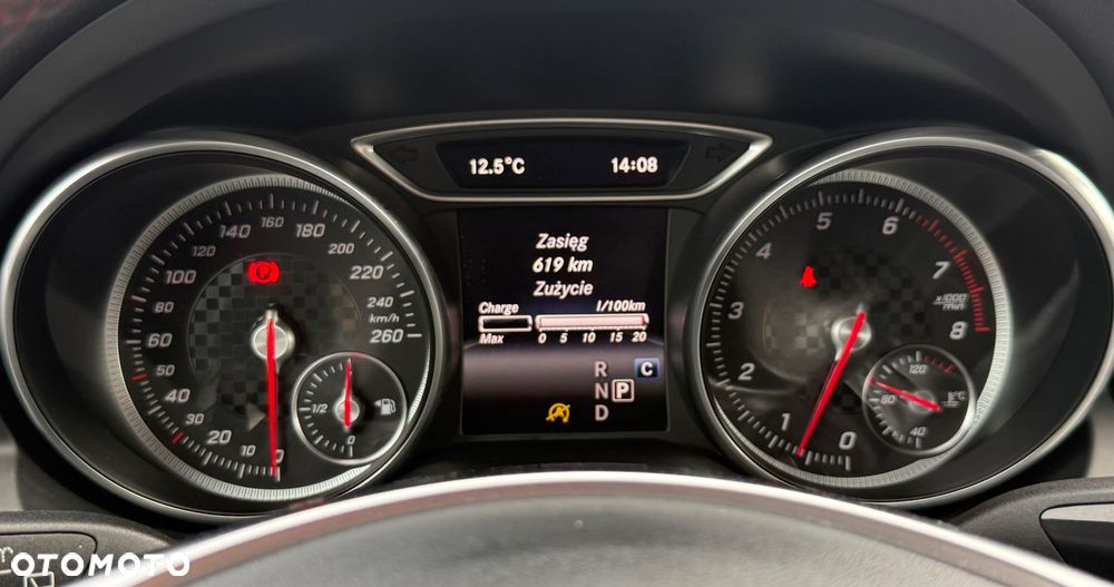 Mercedes-Benz Klasa A 220 4-Matic AMG Line - 18