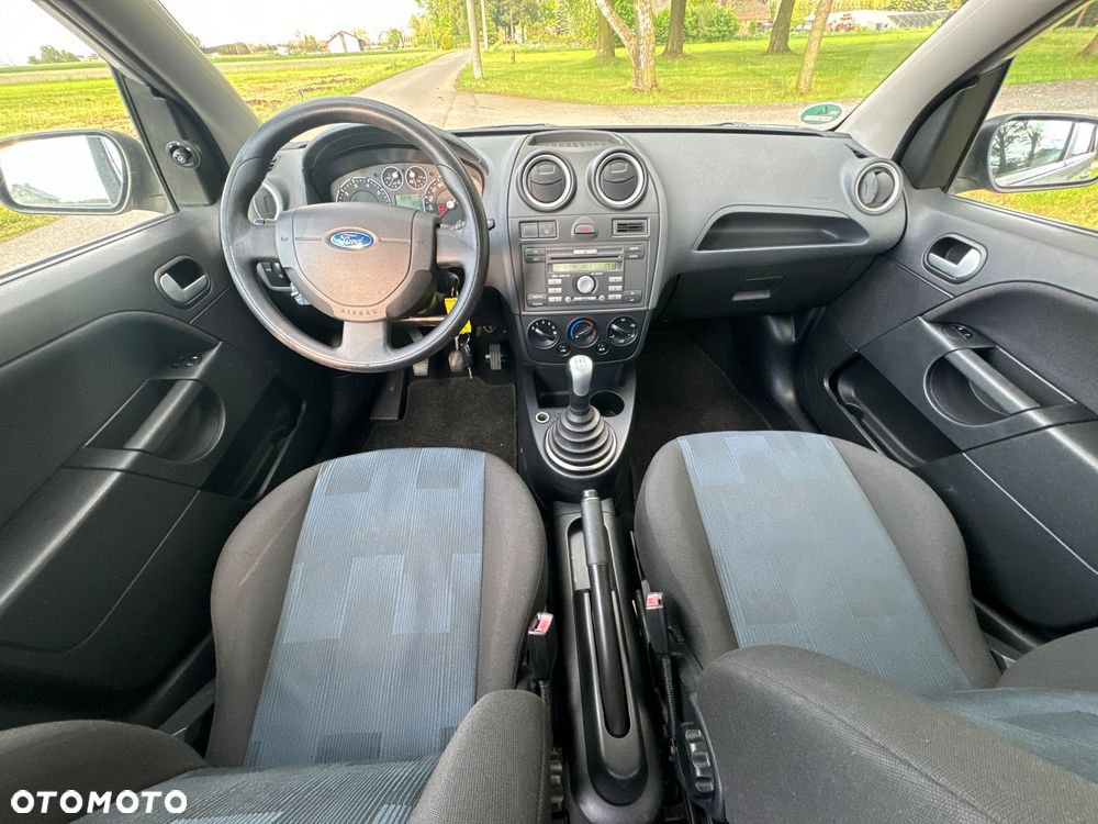 Ford Fiesta 1.4 Trend - 15