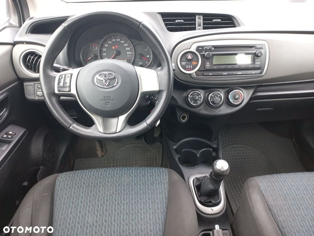 Toyota Yaris 1.0 Active EU6 - 14