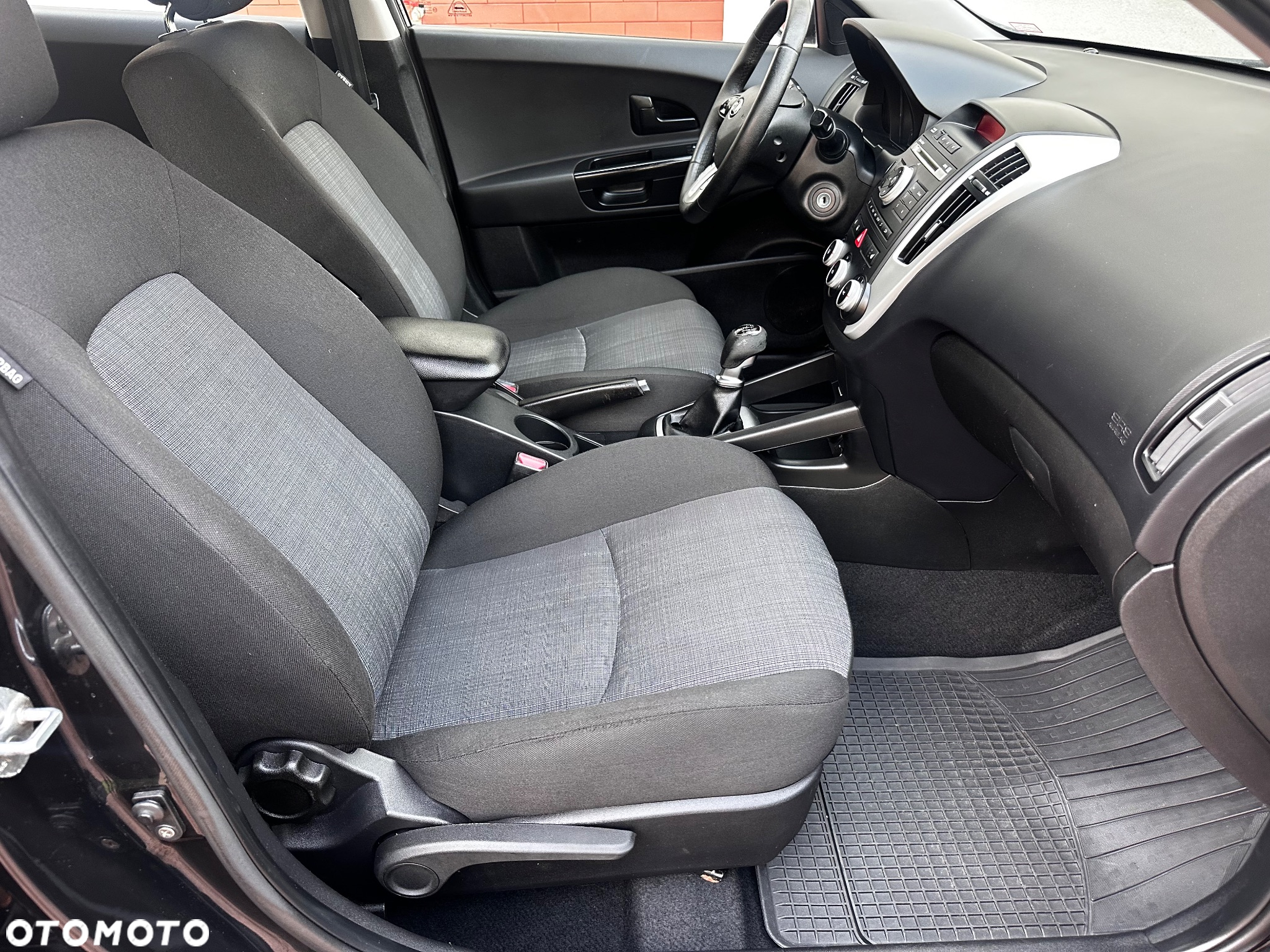 Kia Ceed 1.6 CVVT Vision - 24