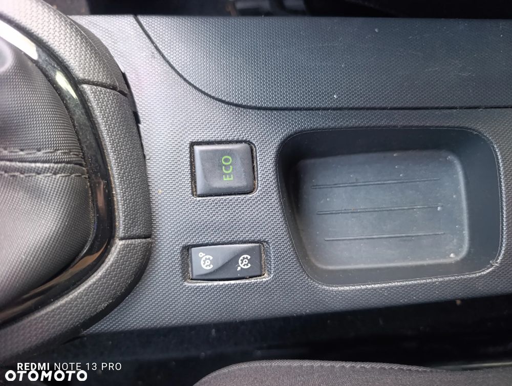 Renault Clio Energy dCi 90 Start & Stop LIMITED - 14