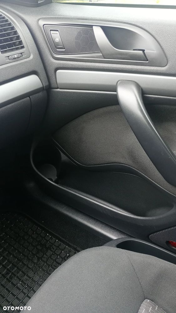 Skoda Octavia 1.6 Classic - 9