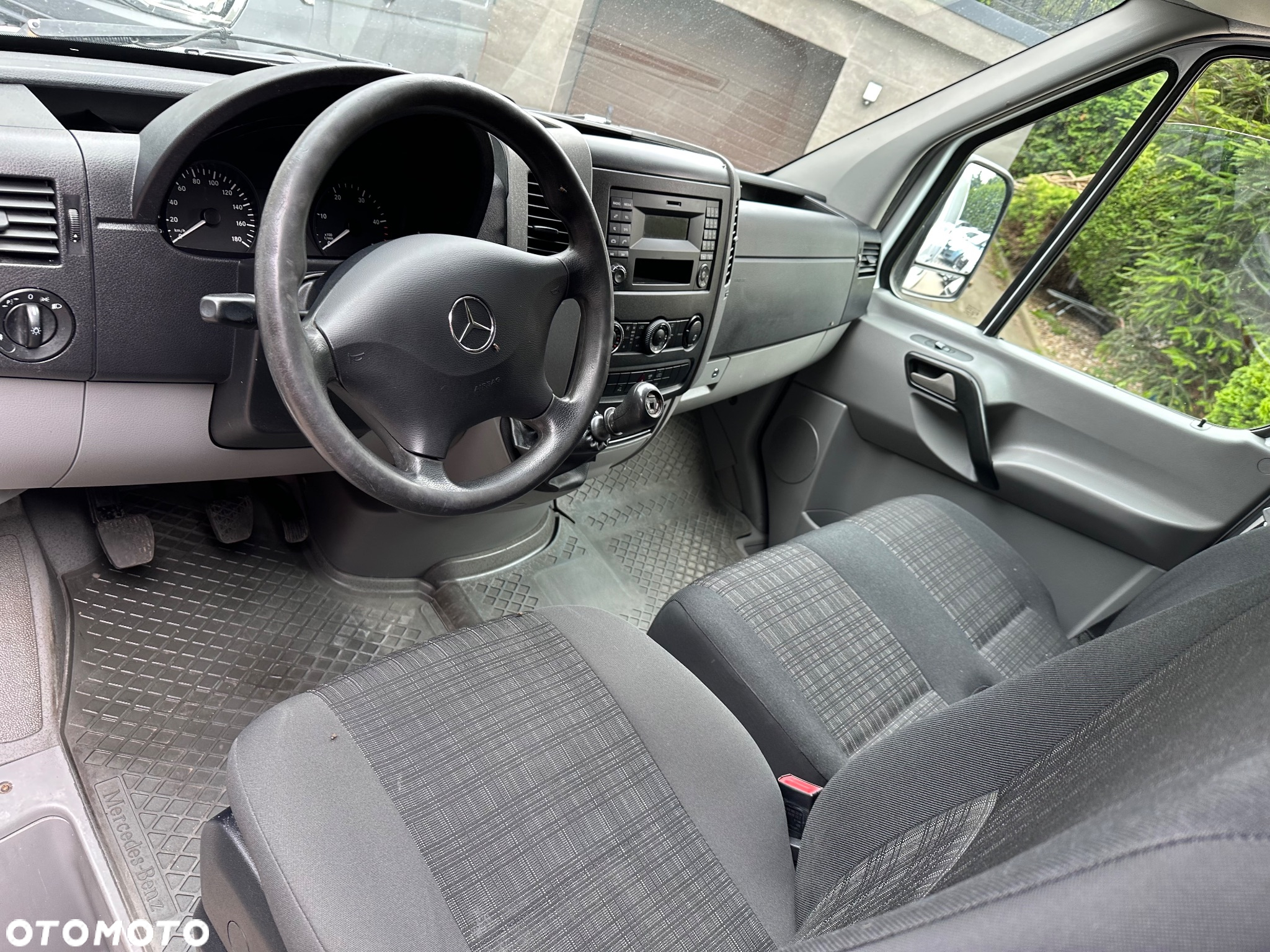 Mercedes-Benz SPRINTER - 8