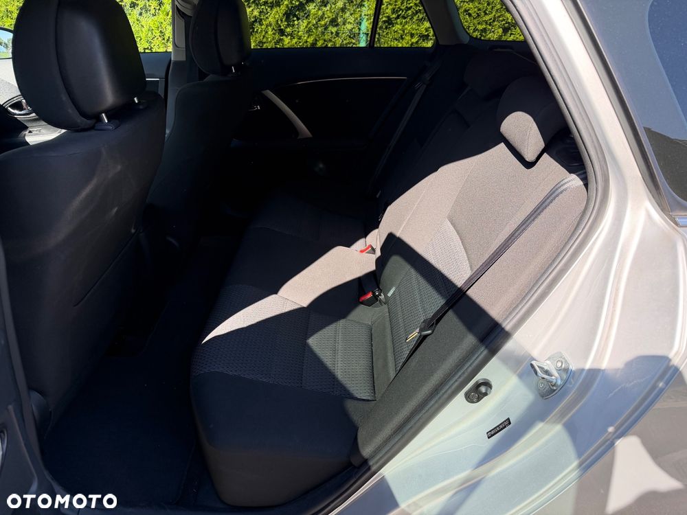 Toyota Avensis Touring Sports 1.8 Executive - 13
